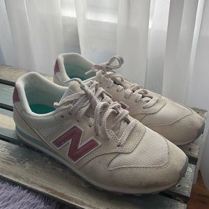 New Balance Sneakers